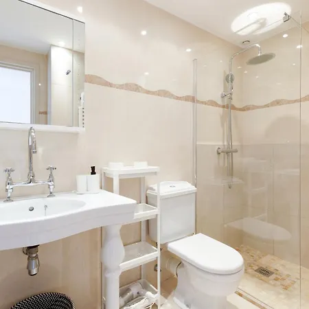 Elegant 120m² En Front De A Cannes