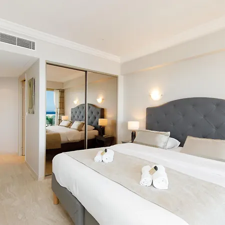 Elegant 120m² En Front De A Apartament Cannes