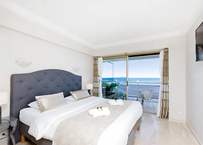 Elegant 120m² En Front De A Cannes