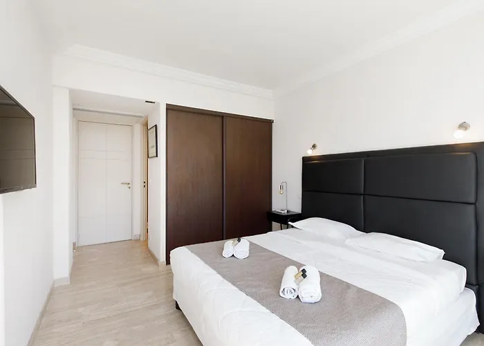 Elegant 120m² En Front De A Daire